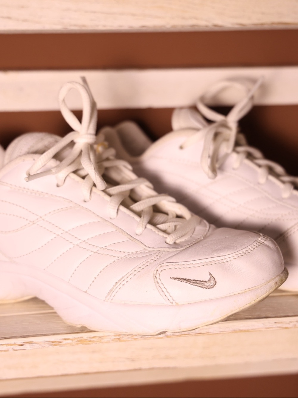 Nike Airliner women’s white Sneakers US 7